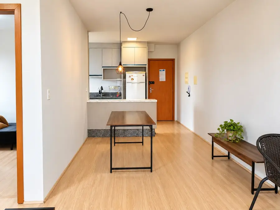 Sala de jantar integrada à cozinha